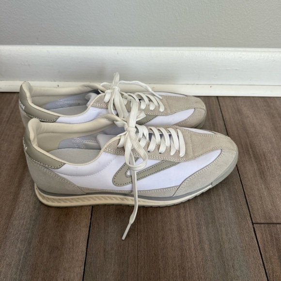 Tretorn women’s Rawlins 2.0 low top suede sneaker white beige size 7 - Picture 4 of 7